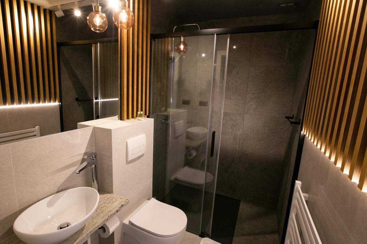 Sniezynka Bed & Breakfast Щирк Екстериор снимка