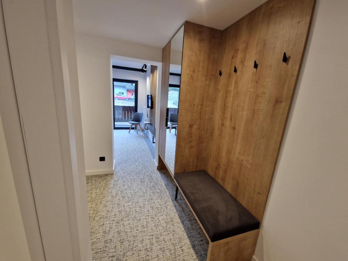Sniezynka Bed & Breakfast Щирк Екстериор снимка