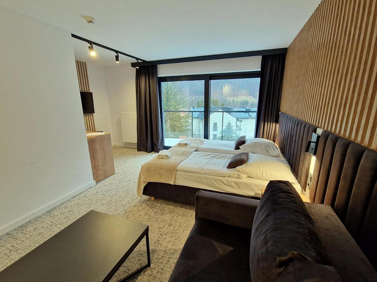 Sniezynka Bed & Breakfast Щирк Екстериор снимка