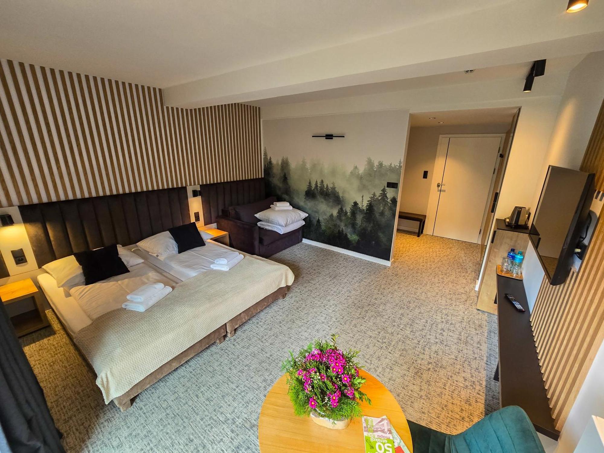 Sniezynka Bed & Breakfast Щирк Екстериор снимка