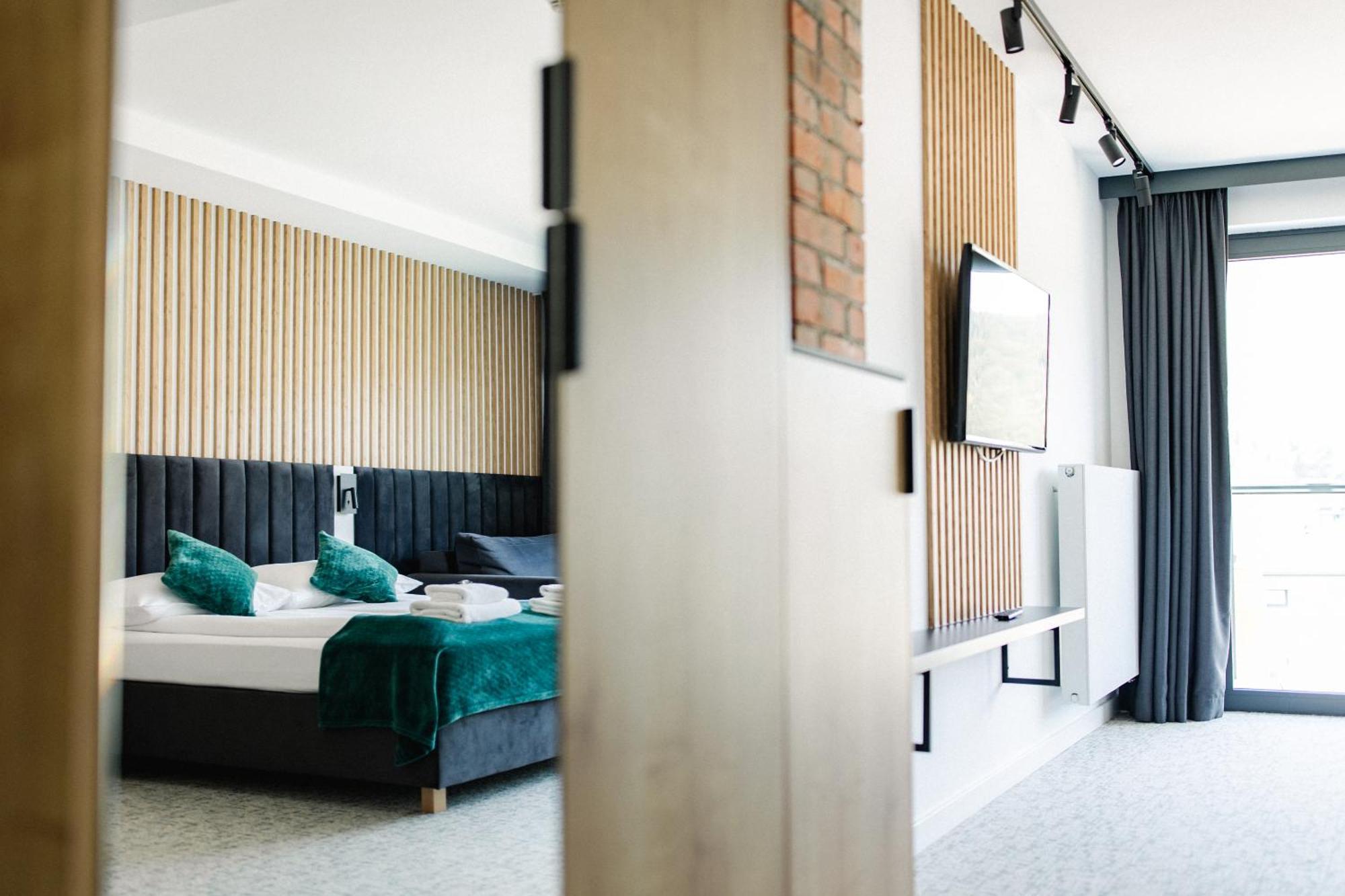 Sniezynka Bed & Breakfast Щирк Екстериор снимка