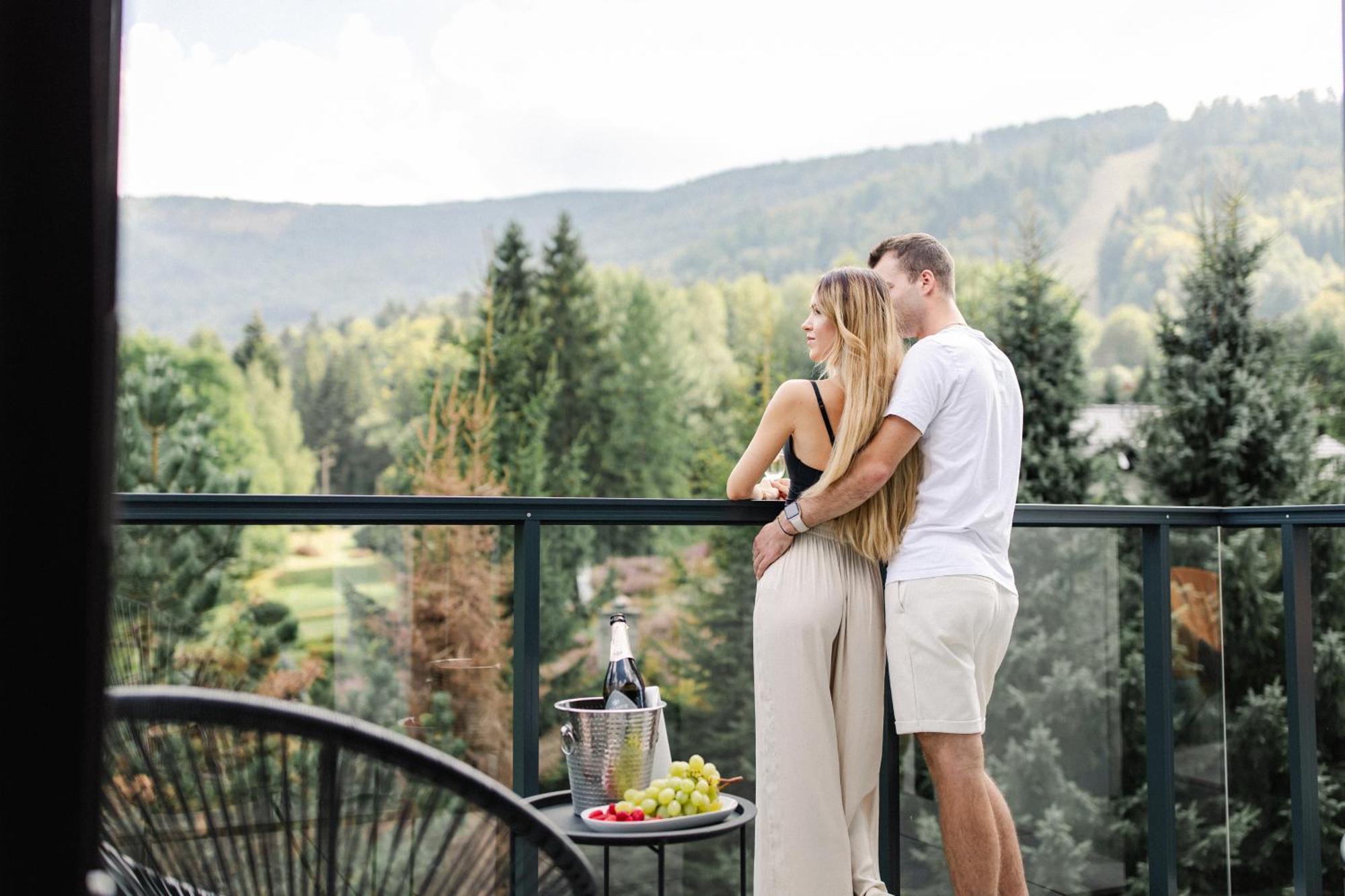 Sniezynka Bed & Breakfast Щирк Екстериор снимка